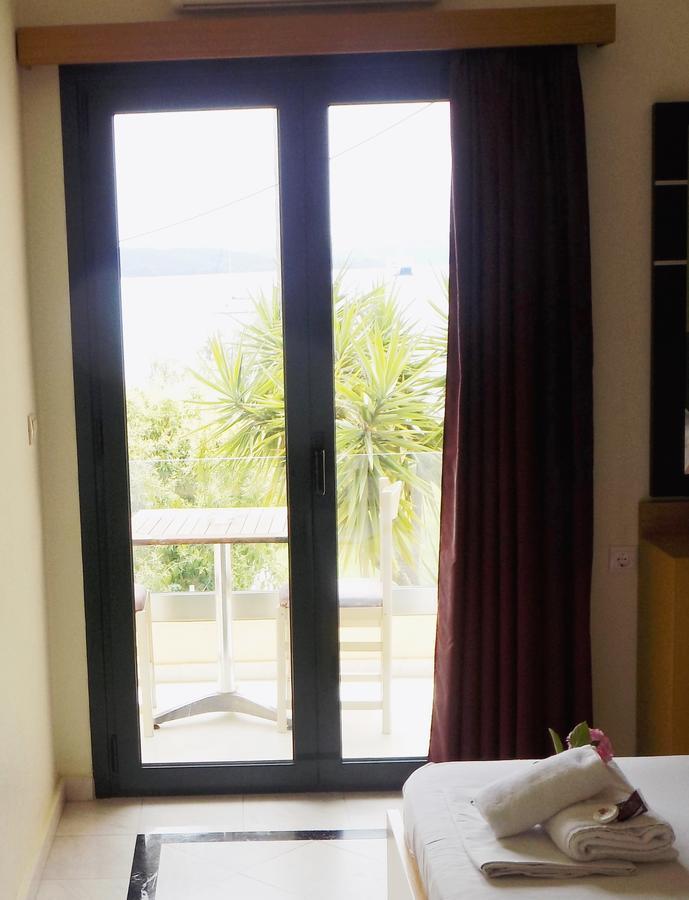 Nydri Blue Hotel Luaran gambar